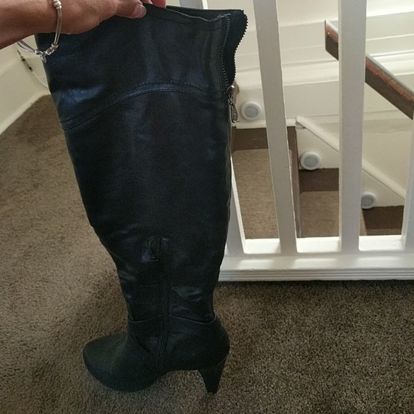 G by Guess tall black boots! 👢👢👢 - Picture 3 of 8